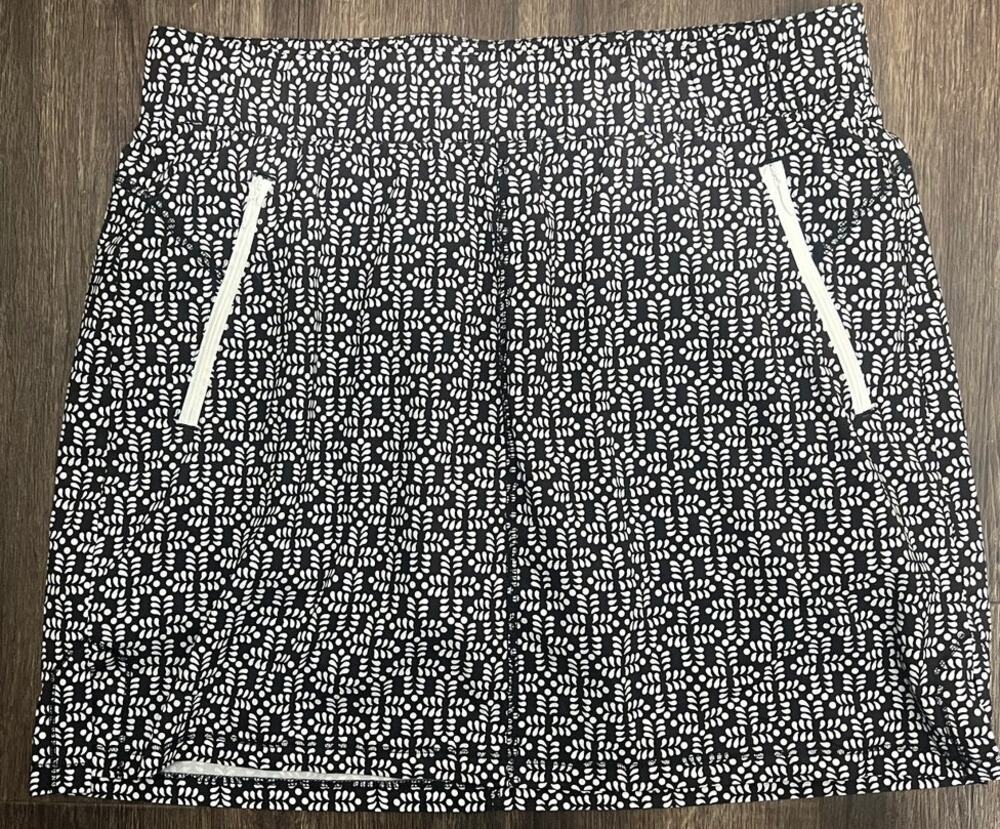 T By Talbots Athletic Skirt/Skort Black White Print Size Large Petite NWOT